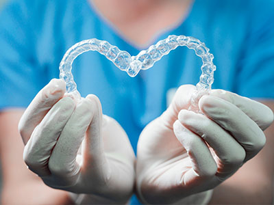 Drs. Kenneth   Robin Rawlinson, LLC | Root Canals, Preventative Program and Veneers