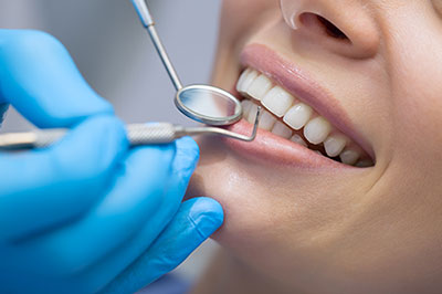 Drs. Kenneth   Robin Rawlinson, LLC | Root Canals, Dentures and Crowns